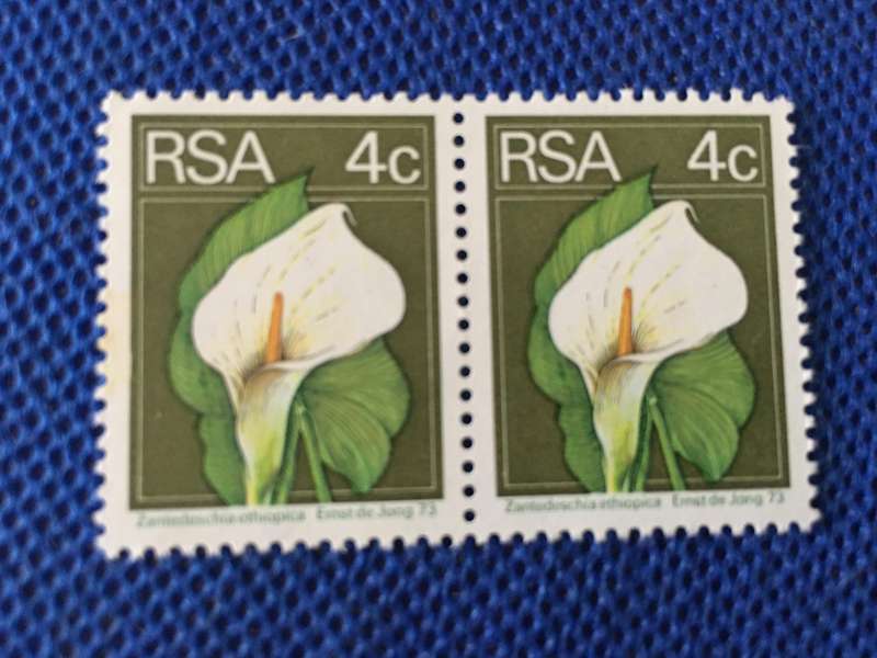 SOUTH AFRICA 4c 2 MINT STAMPS