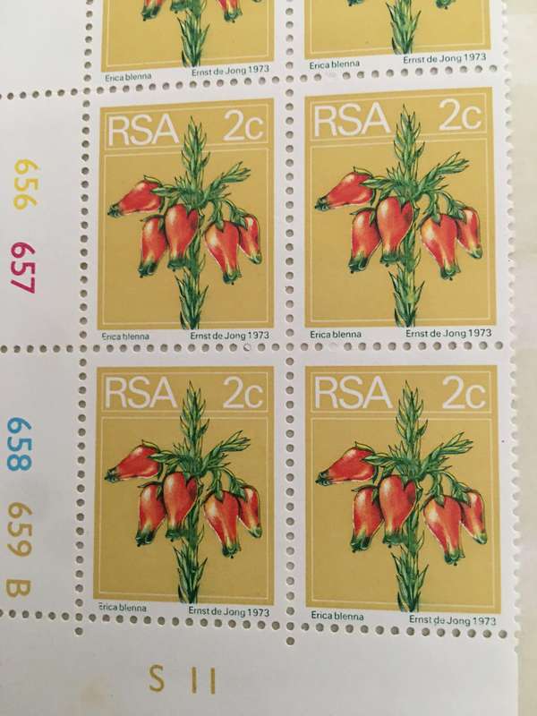 SOUTH AFRICA 2c FLOWER STAMPS BLOCK