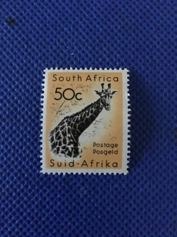 SOUTH AFRICA GIRAFFE 50c MINT STAMP