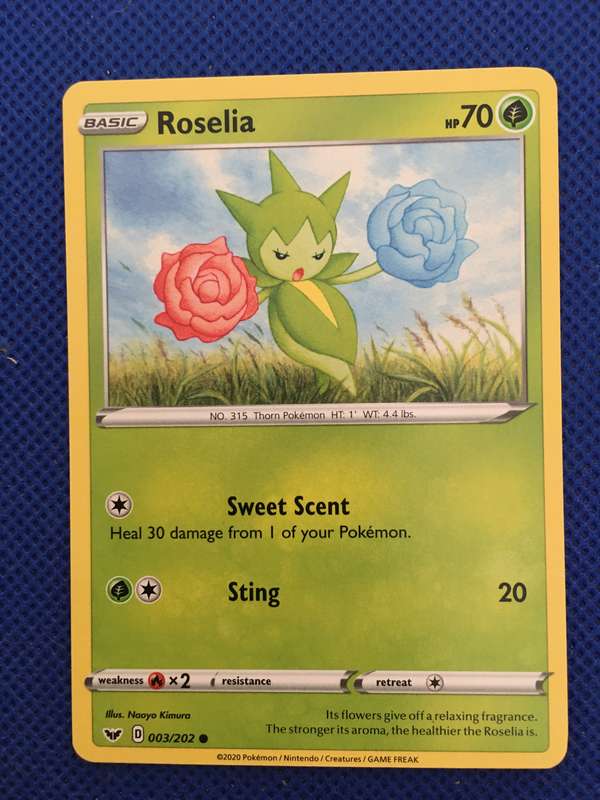POKEMON TRADING CARD - ROSELIA