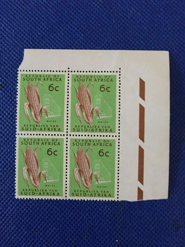 SOUTH AFRICA 6c  MAIZE STAMP MINT BLOCK