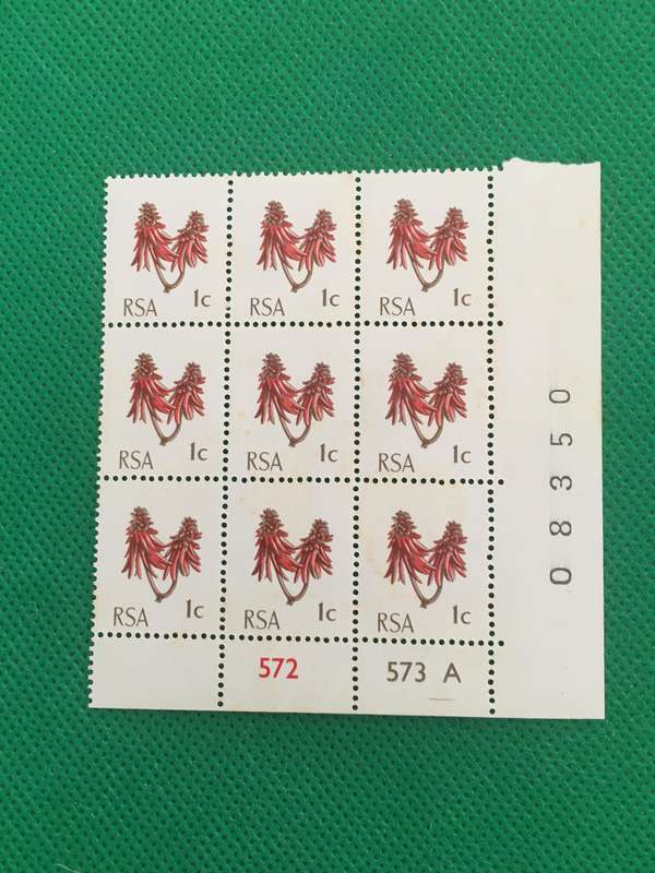 SOUTH AFRICA 1c MINT BLOCK OF STAMPS CORAL TREE