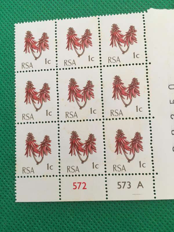 SOUTH AFRICA 1c MINT BLOCK OF STAMPS CORAL TREE