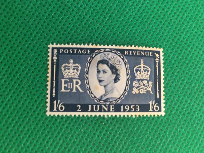 GREAT BRITAIN MINT SET OF STAMPS