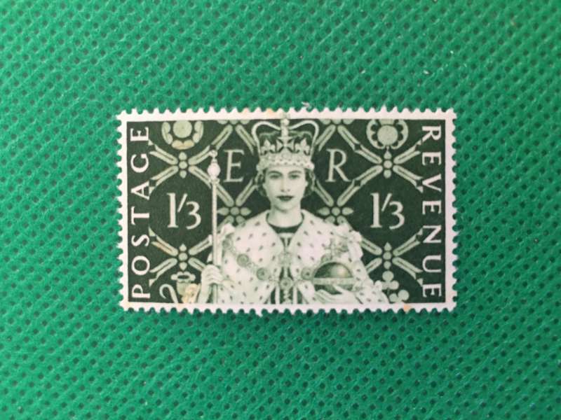 GREAT BRITAIN MINT SET OF STAMPS