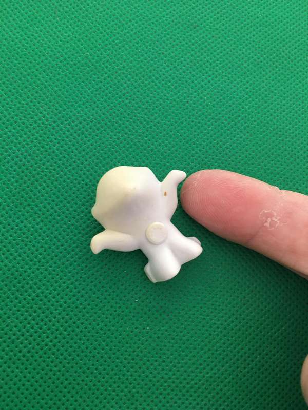 GOGO'S CRAZY BONE MINIATURE COLLECTIBLES - SMALL FIGURE