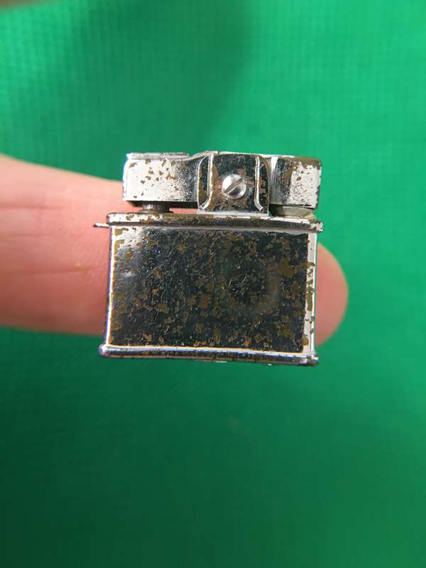 VINTAGE MINI KEY CHAIN LIGHTER  SIZE OF 50c COIN