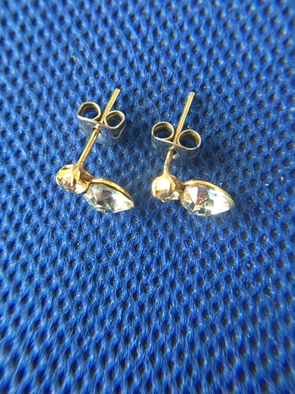 VINTAGE EARRINGS WITH STONES