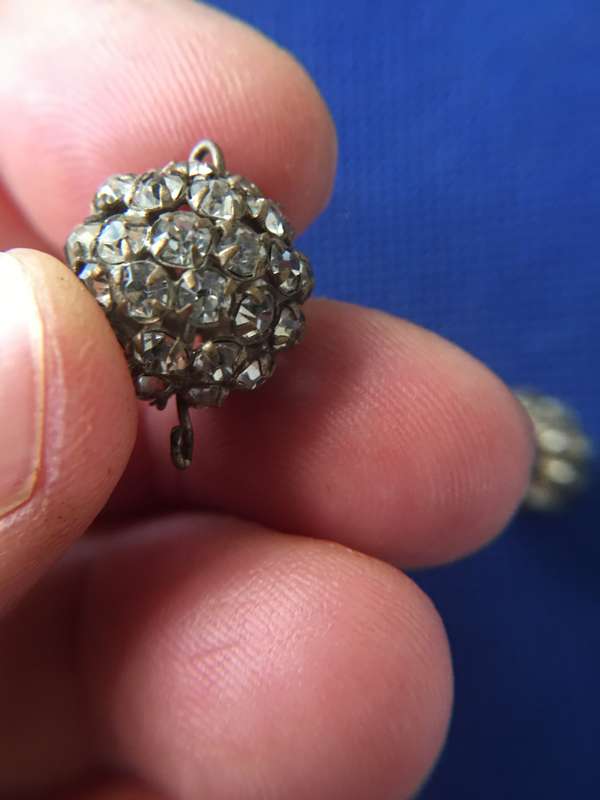 VINTAGE NECKLACE PENDANTS