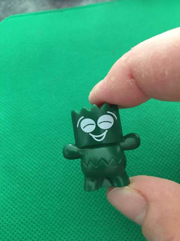GOGO'S CRAZY BONE MINIATURE COLLECTIBLES - SMALL FIGURE