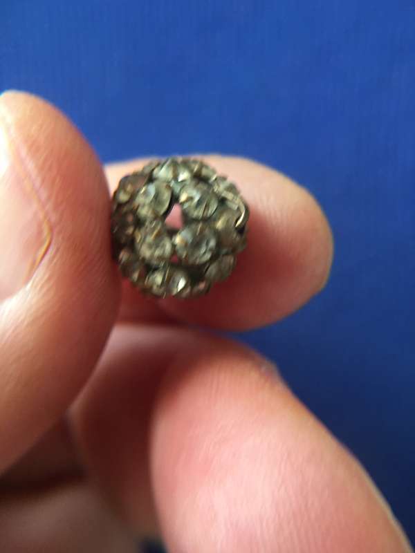 VINTAGE NECKLACE PENDANTS