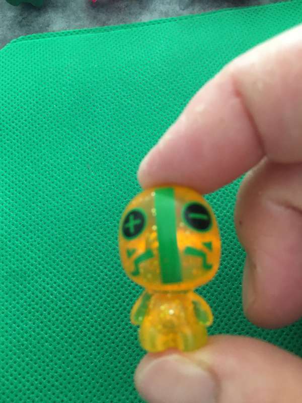 GOGO'S CRAZY BONE MINIATURE COLLECTIBLES - SMALL FIGURE
