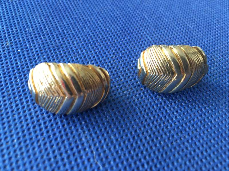 VINTAGE EARRINGS