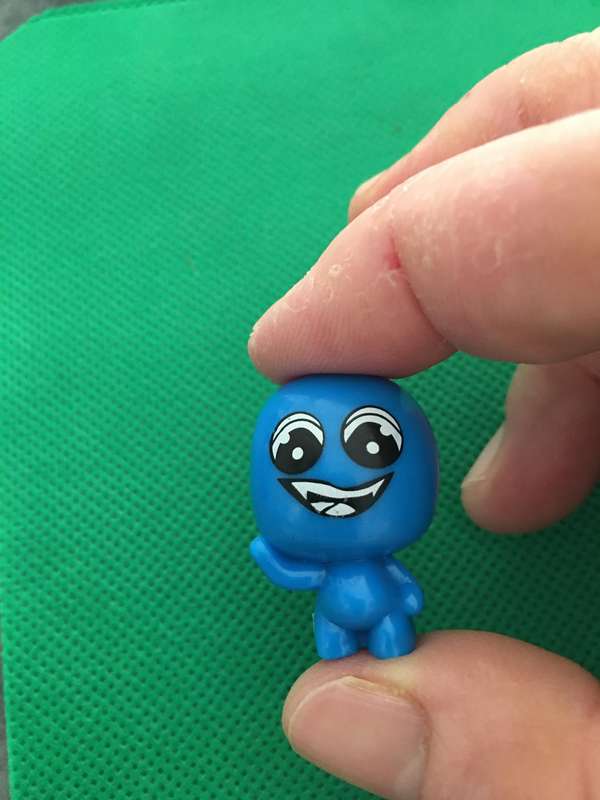 GOGO'S CRAZY BONE MINIATURE COLLECTIBLES - SMALL FIGURE