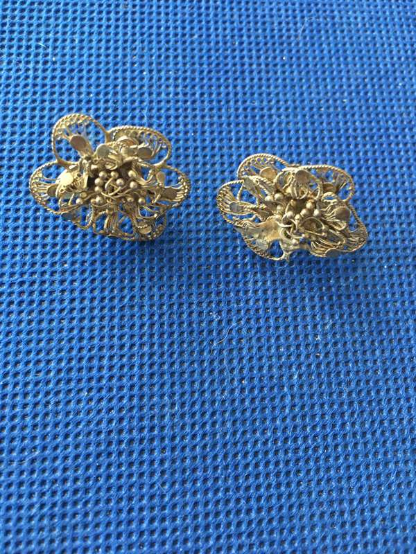VINTAGE EARRINGS  SCREW ON