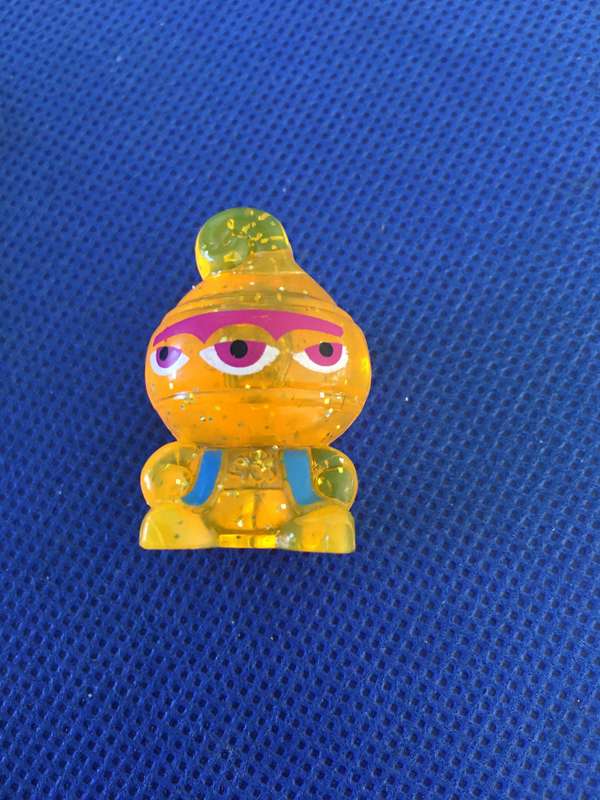 GOGO'S CRAZY BONE MINIATURE COLLECTIBLES - SMALL FIGURE