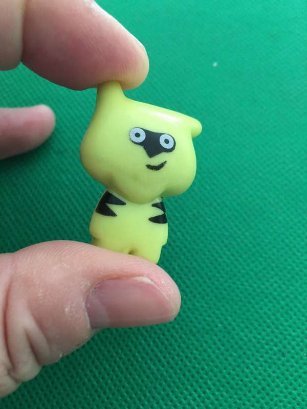 GOGO'S CRAZY BONE MINIATURE COLLECTIBLES - SMALL FIGURE