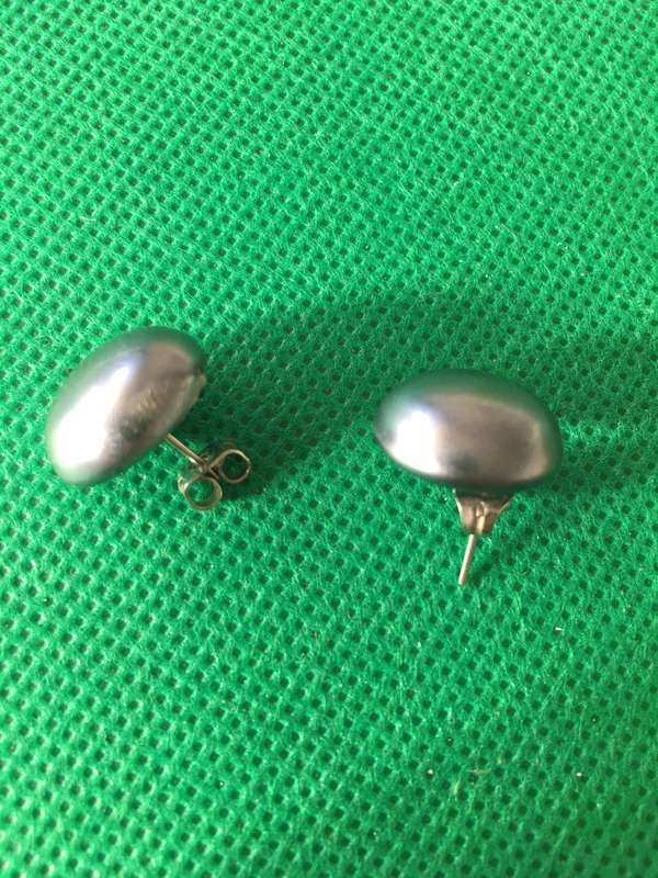 VINTAGE EARRINGS