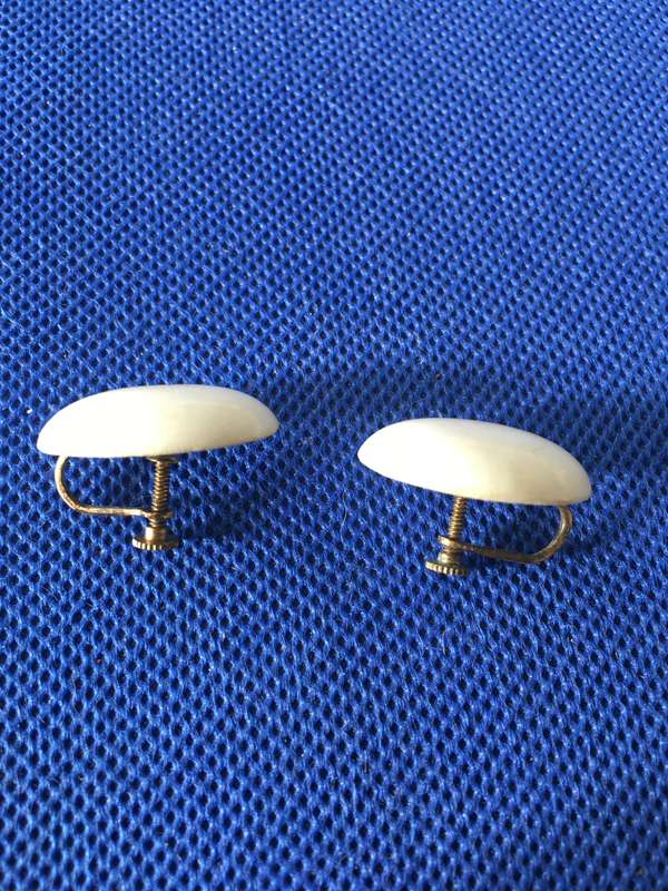 VINTAGE EARRINGS  SCREW ON