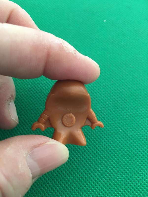 GOGO'S CRAZY BONE MINIATURE COLLECTIBLES - SMALL FIGURE