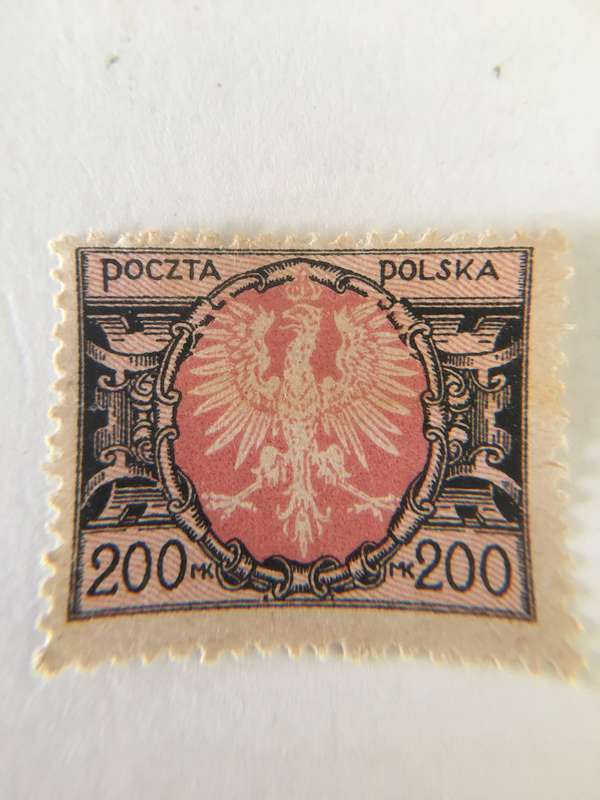 POLAND LOT OF EAGLE STAMPS  USED AND UNUSED LOT OF 6