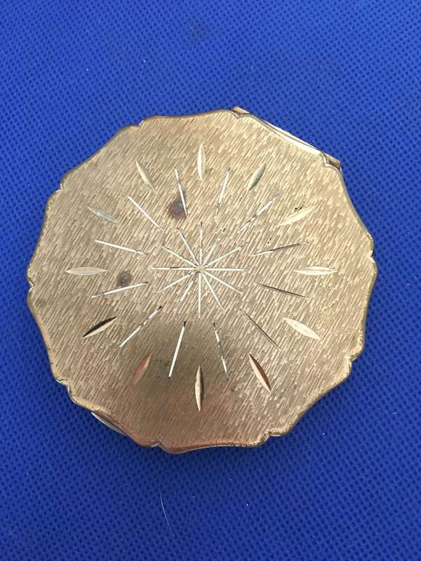 VINTAGE POWDER COMPACT - BRASS STRATTON