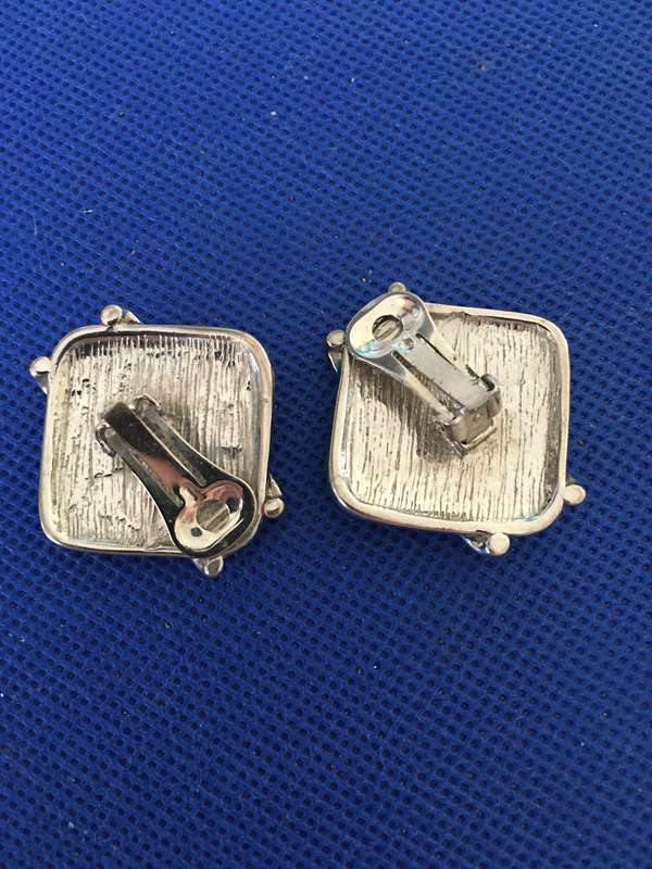 LOVELY ART DECO VINTAGE EARRINGS