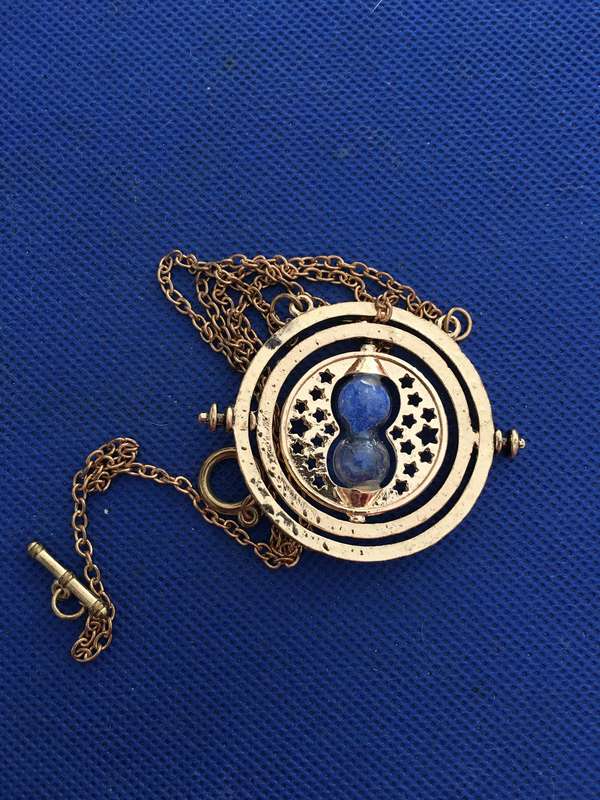 HARRY POTTER HERMIONE'S TIME TURNER