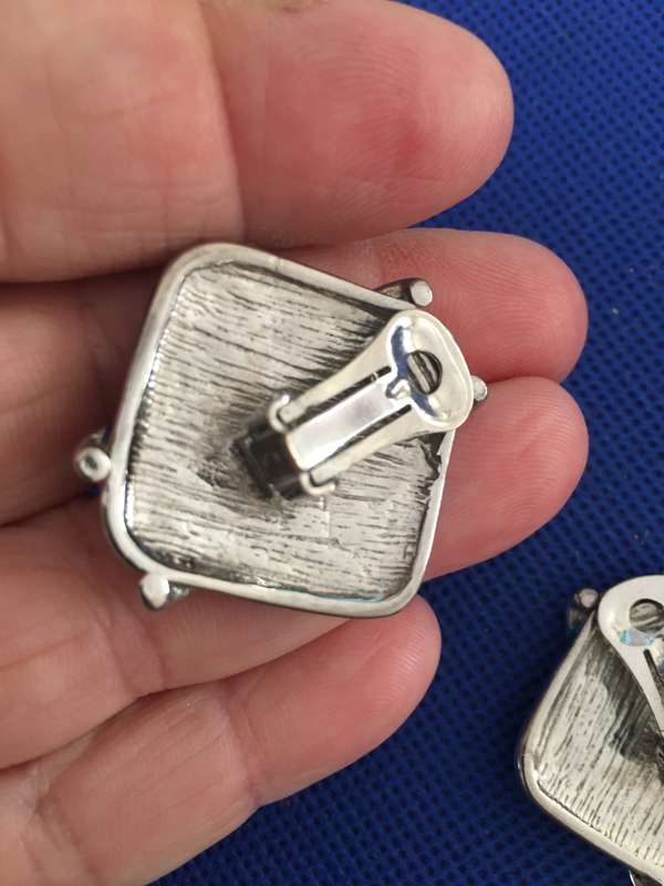 LOVELY ART DECO VINTAGE EARRINGS