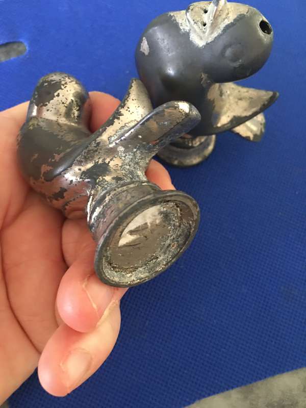 VINTAGE SILVER PLATED BIRD SALT AND PEPPER SHAKERS