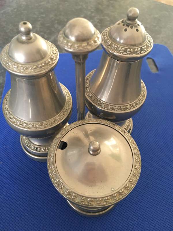 VINTAGE SALT AND PEPPER  SHAKER AND MUSTARD POT SILVER PLATED LANTHE ENGLAND