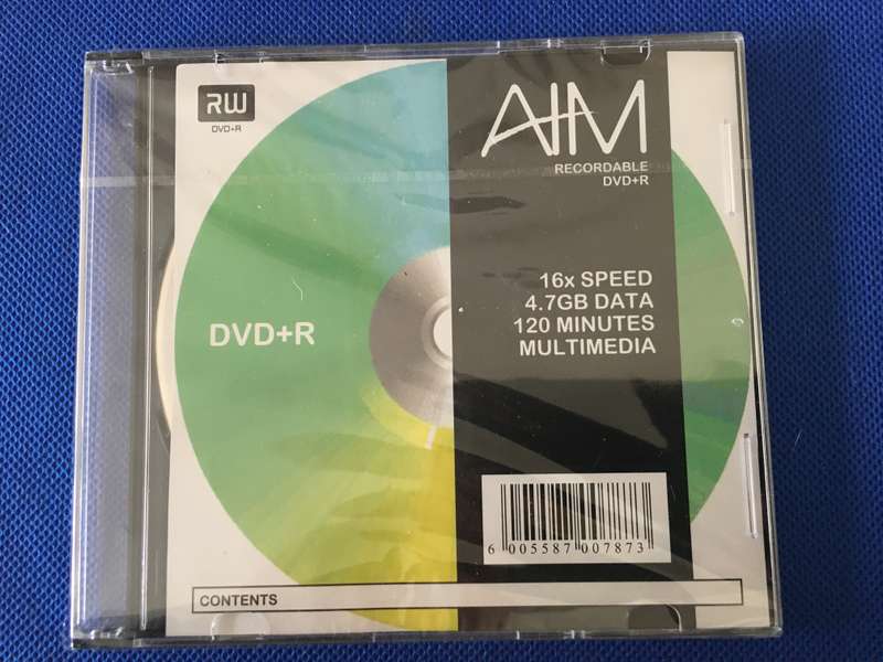 LOT OF DATAWRITE DISKS / RECORDABLE 4.7 GD DATA MULTIMEDIA DISKS / CD COVERS / DVD COVERS