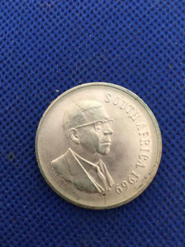 SOUTH AFRICA  1969 1 RAND COIN  GREAT CONDITION ENGLISH