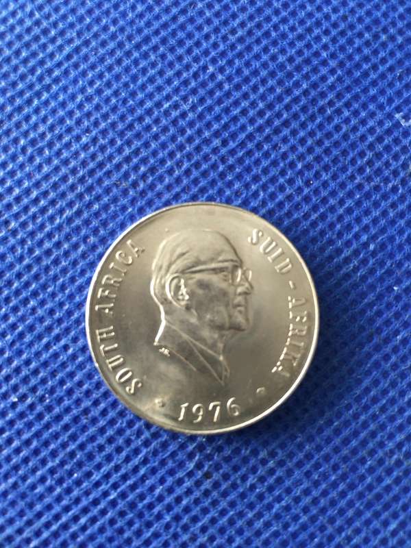 SOUTH AFRICA 50c COIN - 1976