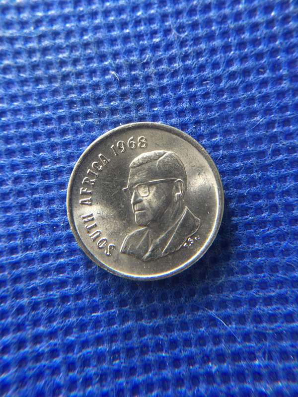 SOUTH AFRICA 1968 ENGLISH COIN 5c COIN
