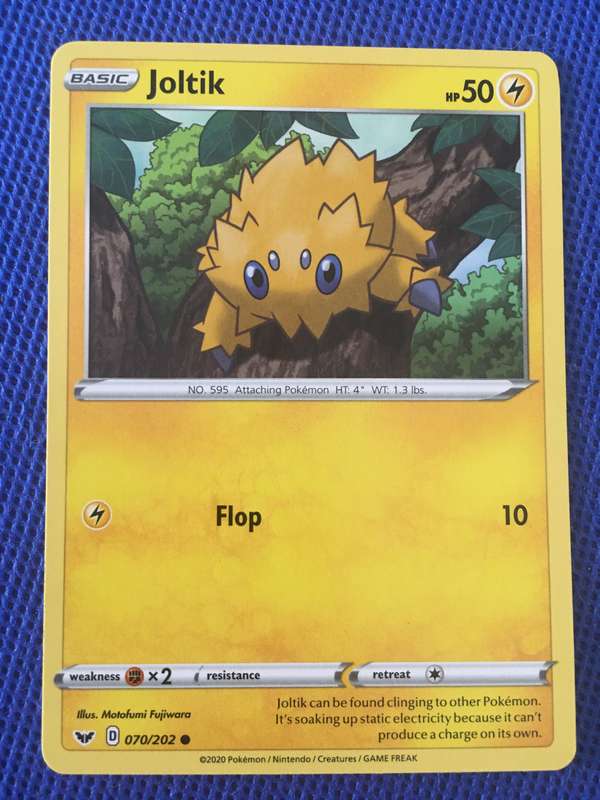 POKEMON TRADING CARD - JOLTIK