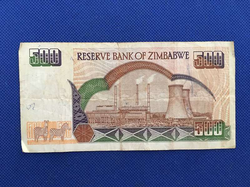 ZIMBABWE $500 DOLLARS BANK NOTE  - 2004 - SERIAL NUMBER - BA 3203301