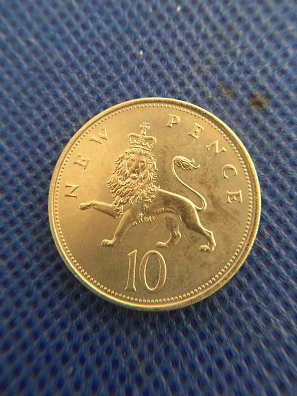 GREAT BRITAIN 1968 10 PENCE