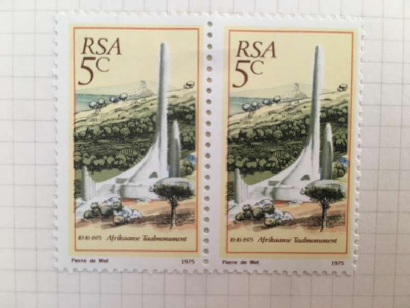 SOUTH AFRICA TAALMONUMENT PAIR  5c STAMPS UNUSED