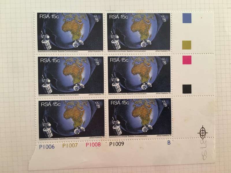 SOUTH AFRICA SATELITE COMMUNICATION 1975 BLOCK OF UNUSED STAMPS