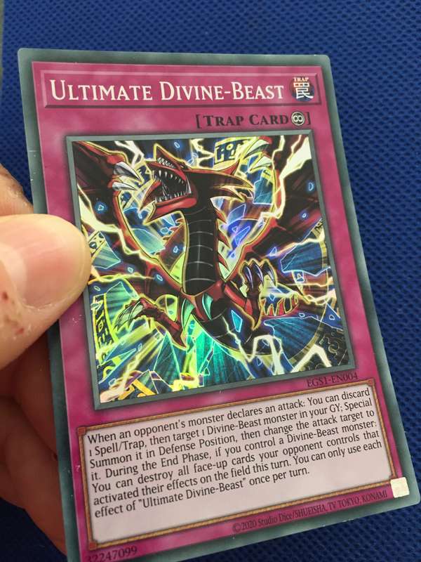YU-GI-OH TRADING CARD - ULTIMATE DIVINE - BEAST / FOIL CARD / SHINY