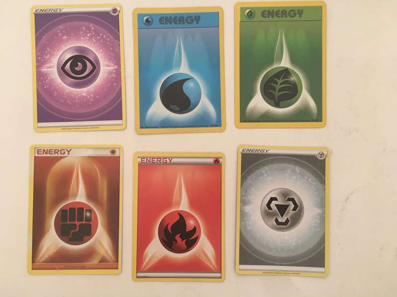 POKEMON TRADING CARD ENERGY PACK