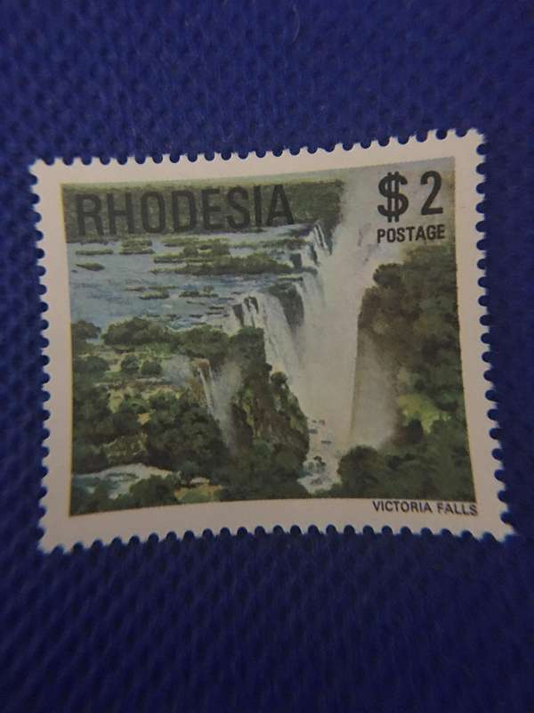 RHODESIA WATER FALL UNUSED STAMPS