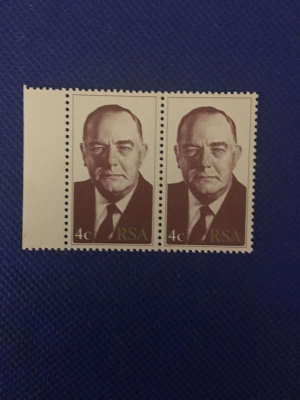 SOUTH AFRICA JOHN VORSTER MINT PAIR OF STAMPS  4c