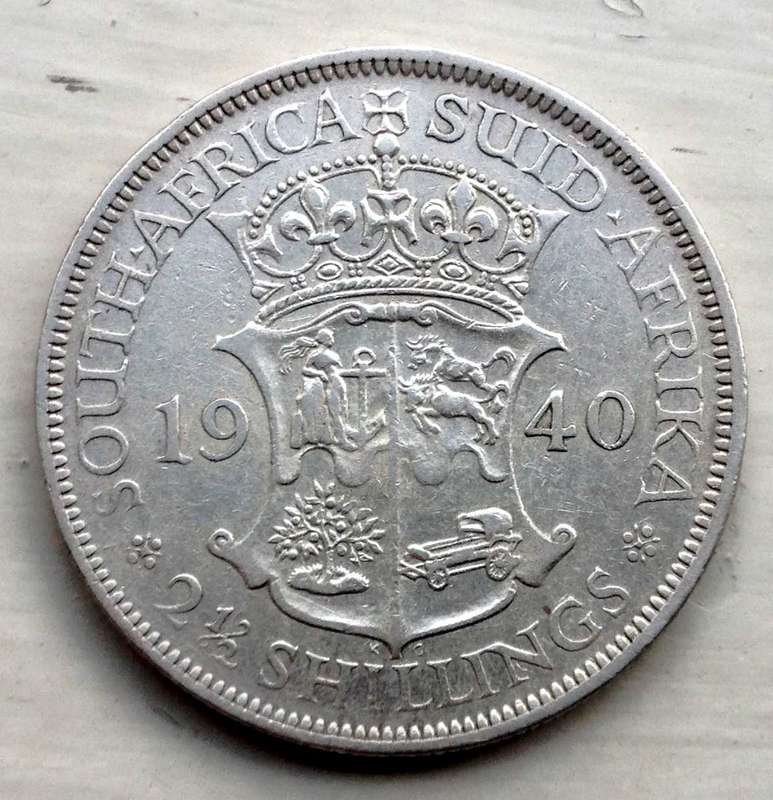 1942   2 1/2 SA Union Shilling Silver good condition