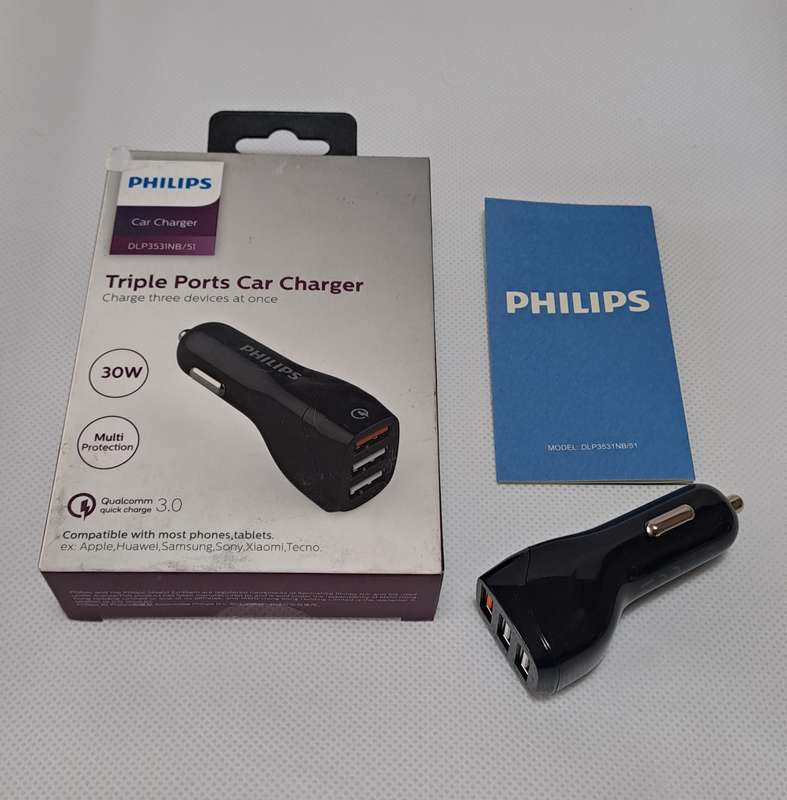 Philips DLP3531NB Triple Port 30Watt car charger (Black)