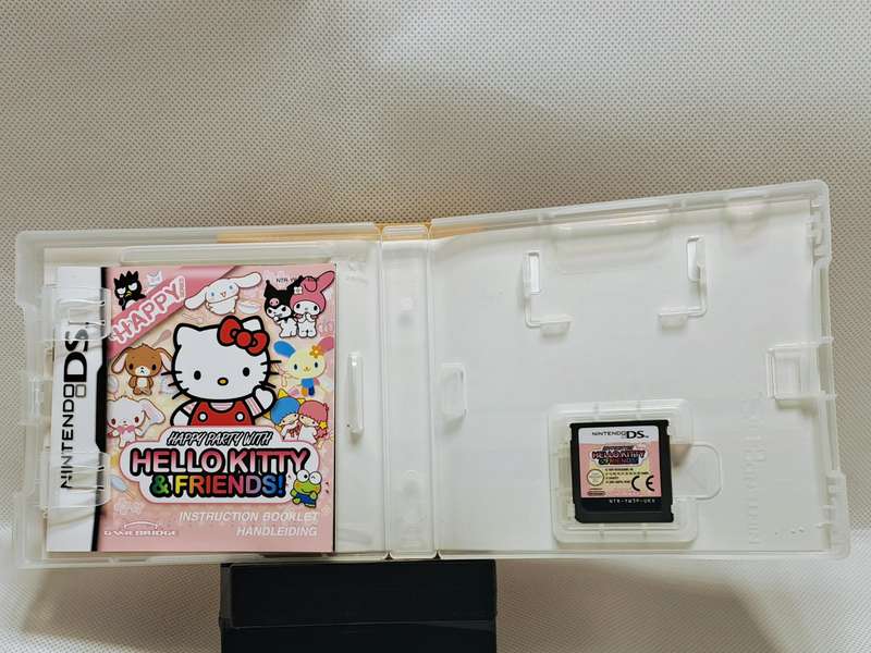 Happy Party with Hello Kitty & Friends - Nintendo DS Game