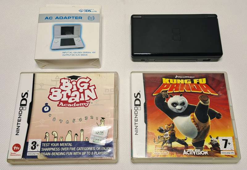 Nintendo DS Lite (Black) Handheld Console with two games (Free Shipping)
