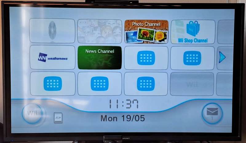Nintendo Wii (Black) Console - WiiSports HDMI Bundle