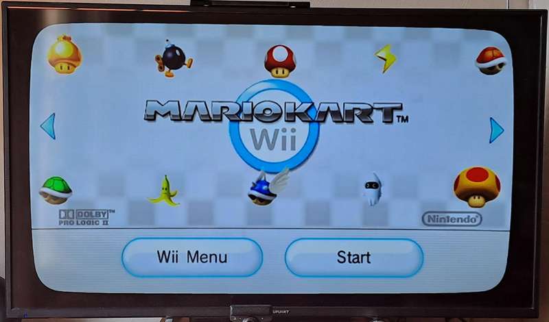 Mario Kart - Nintendo Wii Game